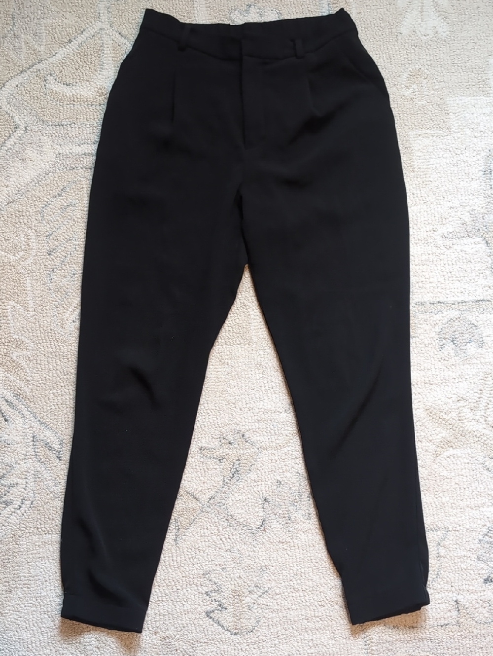 Uniqlo Tapered trousers